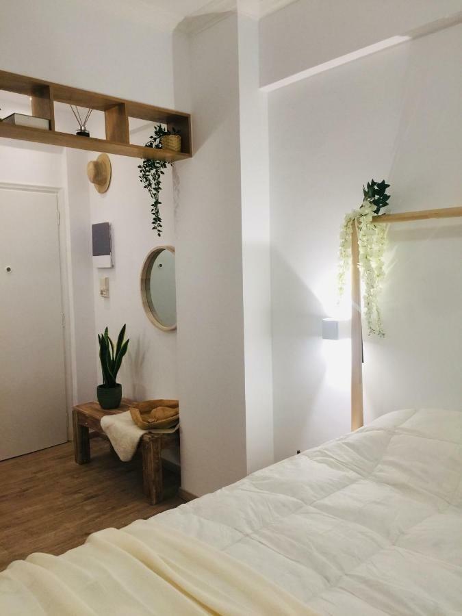 White Tundra Studio Atenas Exterior foto